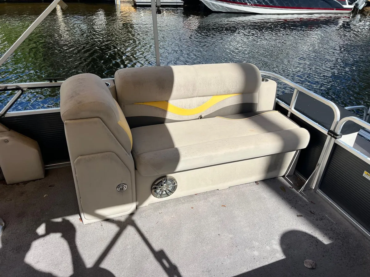 Pontoon boat bench seat reupholstery before 2